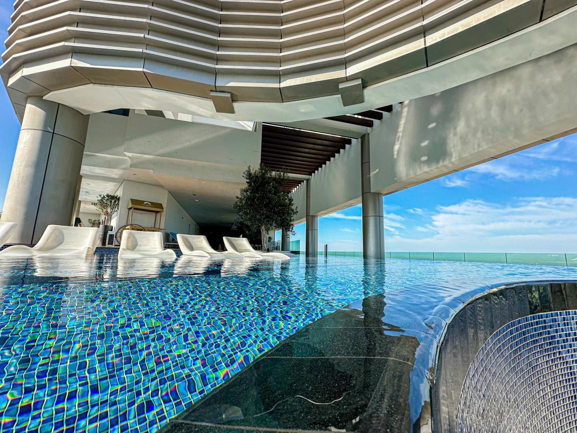 Full Burj Khalifa View Lux 2Bedroom With Rooftop Pool Central Location In Paramount Hotel Midtown Дубай Экстерьер фото